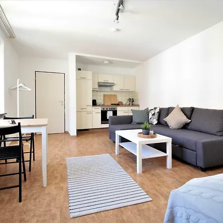 Super - Roof Terrace, Netflix Apartman